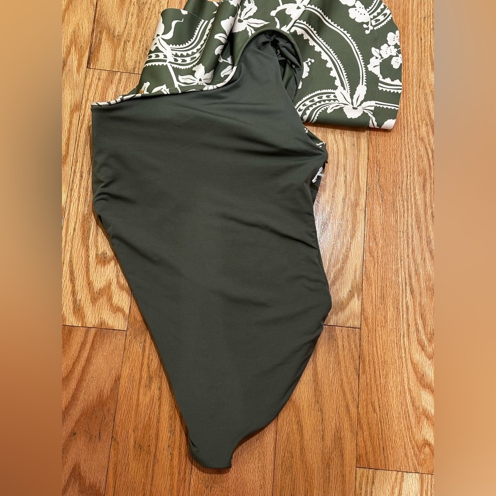 Encantadore Abigail Emerald One Piece One shoulder ruffle - Picture 6 of 7